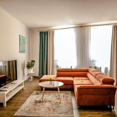 Luxusni Studio Na Velkem Namesti, Wi-Fi, Netflix Hradec Králové Екстериор снимка