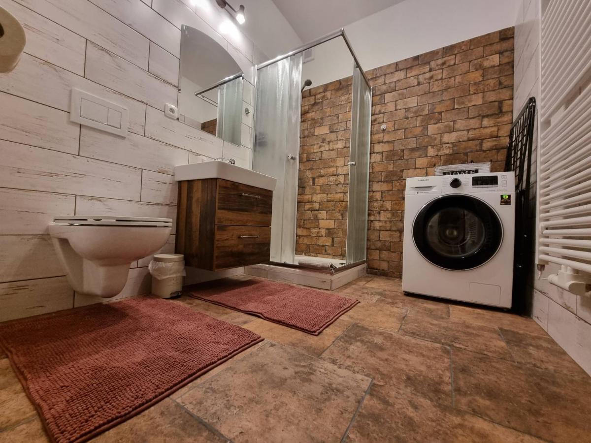 Luxusni Studio Na Velkem Namesti, Wi-Fi, Netflix Hradec Králové Екстериор снимка